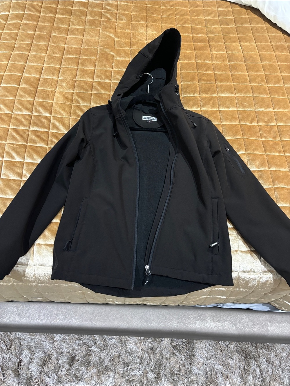 Outdoor Life Black Hooded Ski Softshell Jacket